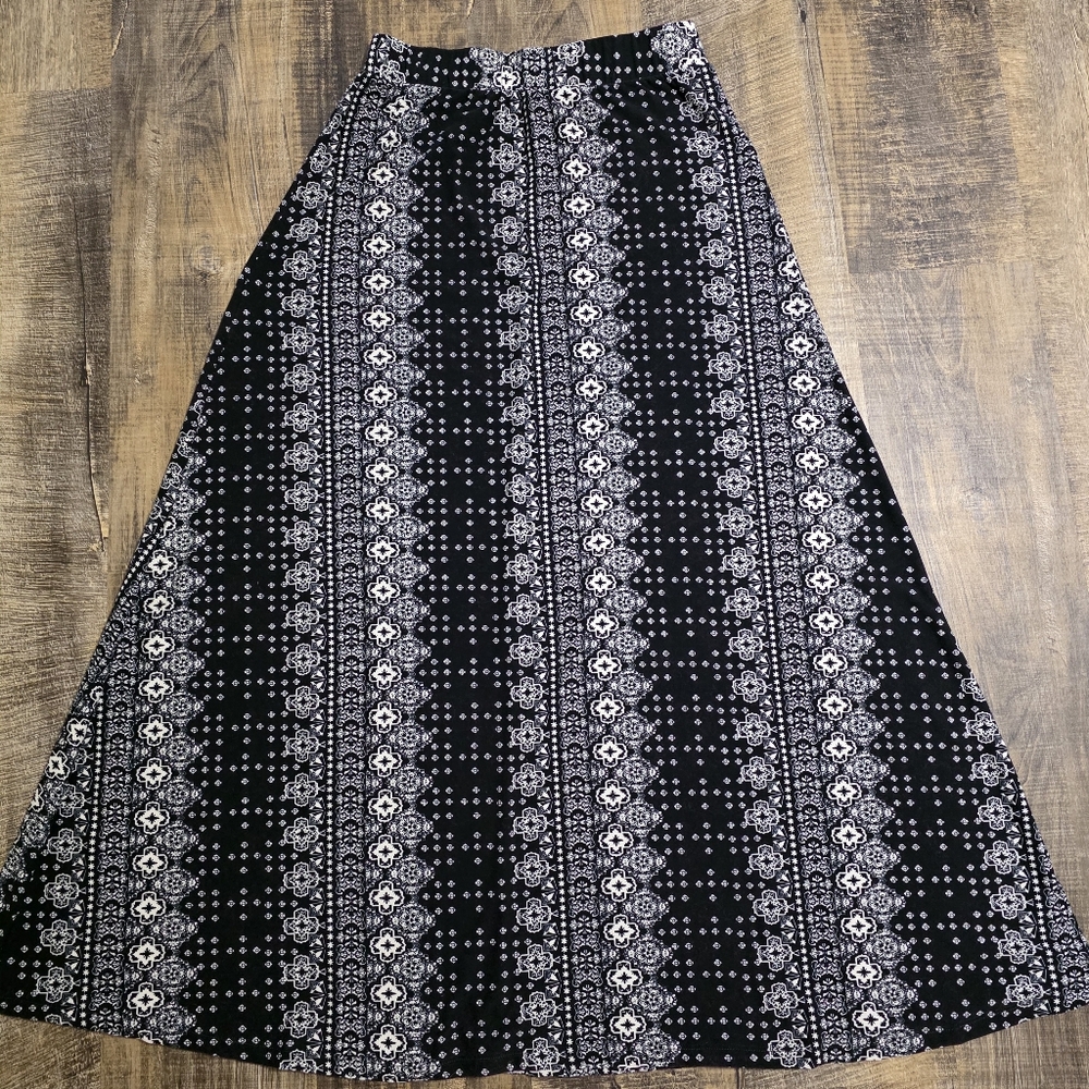 Cato Black and White A-Line Skirt